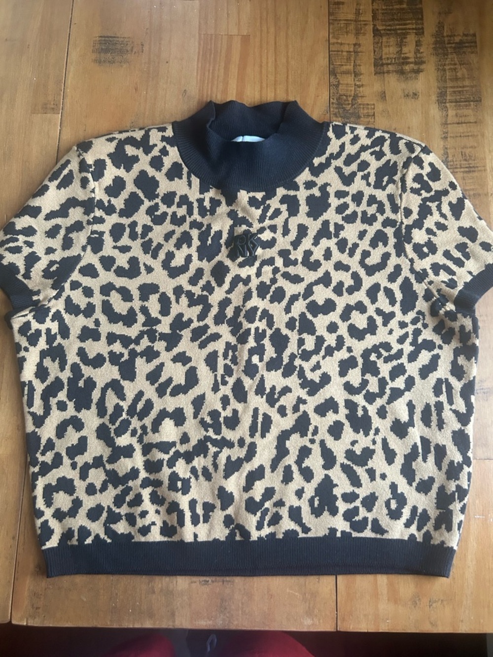 DKNY  Short-Sleeve Leopard Print Sweater - Black & Tan